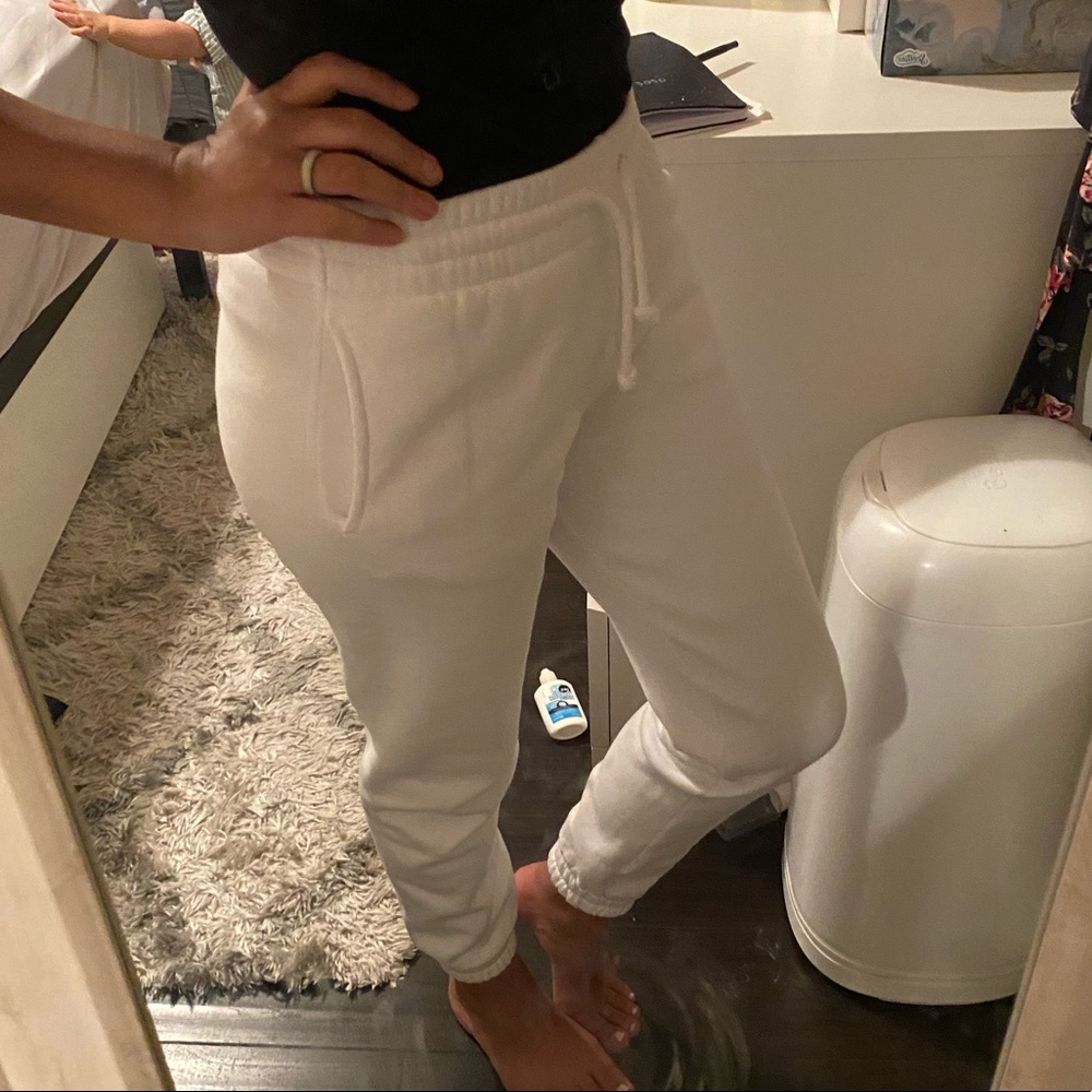 Aritzia white sweatpants